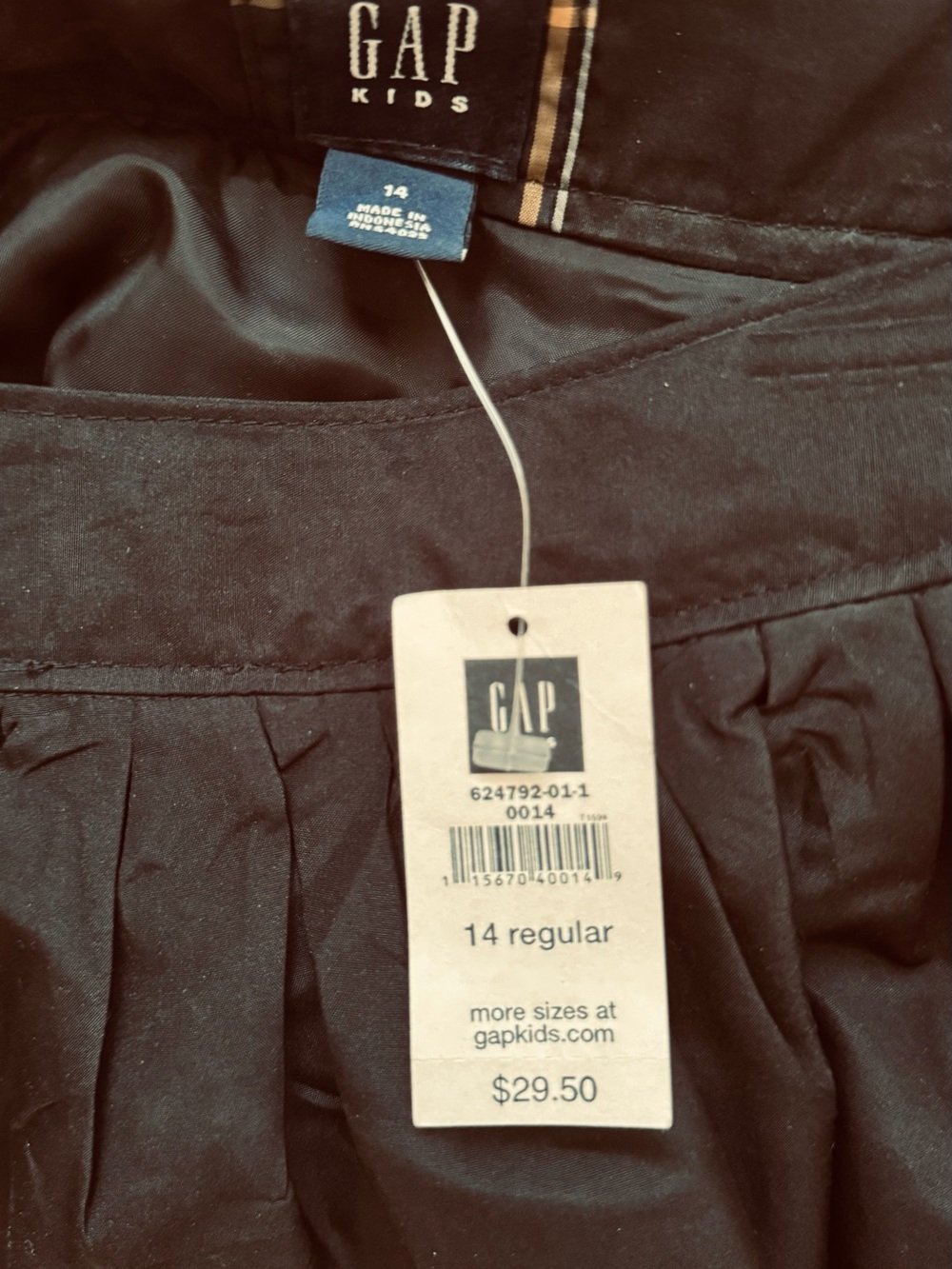 GAP Black Circle Skirt with Sheer Hem and Pockets - Picture 5 of 7